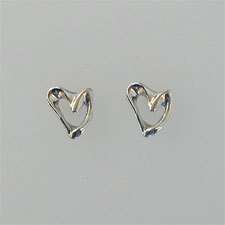 ACLEONI EARRINGS   STERLING SILVER, POSTS, HEARTS (040)  