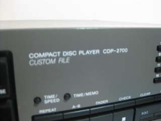   CDP 2700 Professional Compact Disc CD Player 110 & 220 Volt  