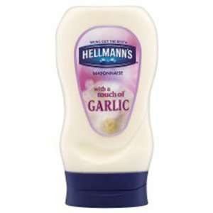 Hellmanns Mayonnaise Squeezy With A Touch Of Garlic 250g  