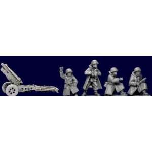   Designs WWII 28mm US 75mm Howitzer & Crew (3 and Gun) Toys & Games