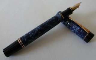   Centennial Marbled Blue Fountain Pen Medium 18K Nib in Wood Case