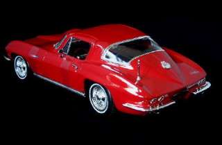 1965 Chevrolet Corvette Fastback MAISTO Diecast 118 Re  