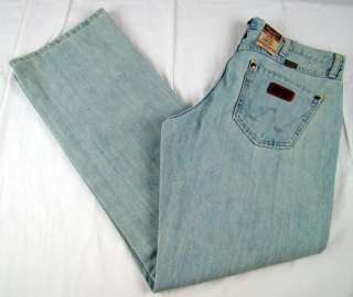 Mens Western Wrangler Retro Boot Cut Premium Patch Jeans NWT 30 x 36 $ 