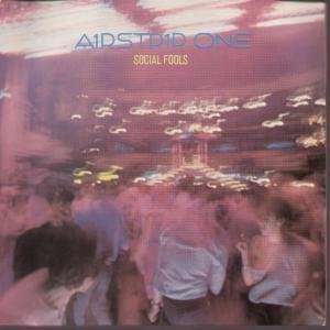   SOCIAL FOOLS 7 INCH (7 VINYL 45) UK POLYDOR 1982 AIRSTRIP ONE Music