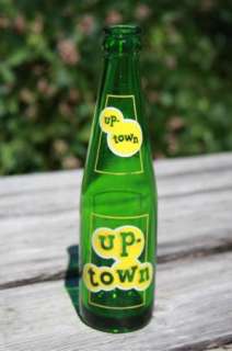 Vint UP TOWN ACL GREEN Soda Bottle 8 TOLEDO OHIO 8 oz  
