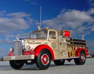 Very Rare SMOKEY BEAR FIRE EMS Unit 7 60   First Gear  