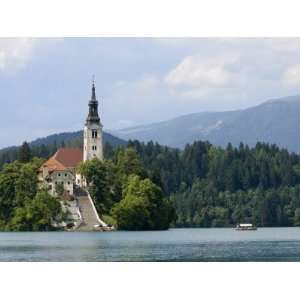 Lake Bled and St. Marys Church of the Assumption, Slovenia, Europe 