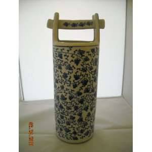   Chinese Blue & White Leaves & Vains Bucket Vase New 