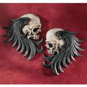 Design Toscano CL5781 Bad to the Bones Winged Skull Sentinel Wall 