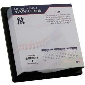    New York Yankees 2008 Team Desk Calendar
