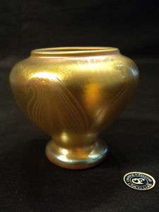 BEAUTIFUL VINTAGE ORIENT & FLUME GOLD ART GLASS VASE  