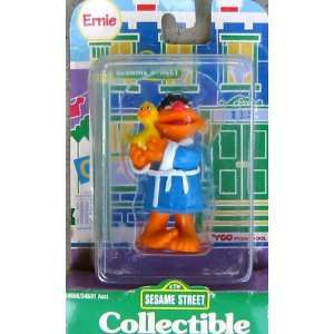  Sesame Street Ernie and Rubber Ducky Collectible Figure 2 