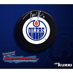  Jari Kurri Oilers Autographed/Hand Signed Hockey Puck 