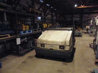 Large Warehouse Industrial Tennant Street Sweeper in Nj Model 355 355 