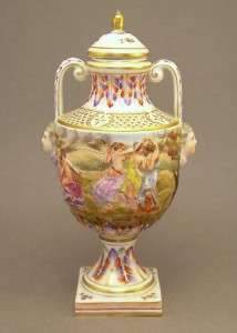 Antique Bohne Sohne & Sons Rudolstadt Urn Vase Capodimonte Style Crown 