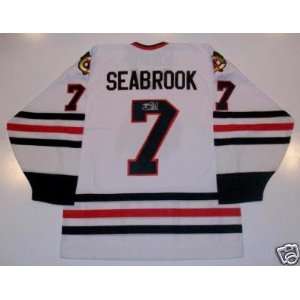  Brent Seabrook Autographed Jersey   Proof 