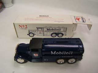 Ertl Mobiloil 1930 Diamond T Tanker Bank #2 1993 MIB  