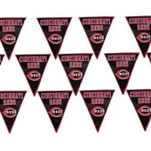  MLB Cincinnati Reds™ Pennant Banner   Party Decorations 
