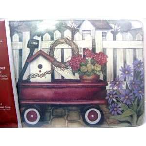   Board 12 x 8 Country Red Wagon Picket Fence