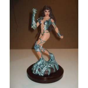 THE WITCHBLADE   SCULPTURE BY CLAYBURN MOORE   LIMITED 