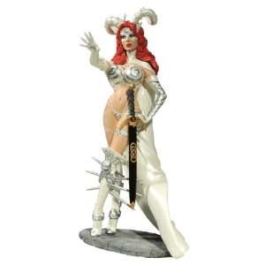  Diamond Select Toys Femme Fatales Silver Goddess White 