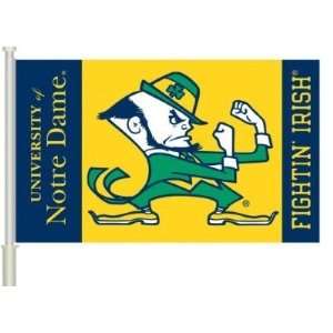   Irish CAR FLAG w/Wall Brackett Set of 2   NCAA