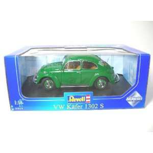  09019 1/18 VW Kafer 1302 Sedan Green Toys & Games