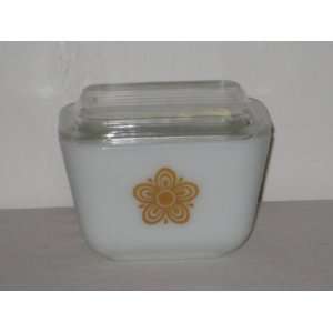   Glass Butterfly Gold Refrigerator Bowl w/Lid   1 1/2 cup Everything