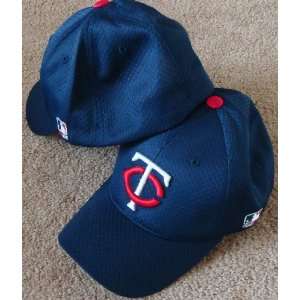   Lg/XL Minnesota TWINS Home Navy BLUE Hat Cap Mesh 