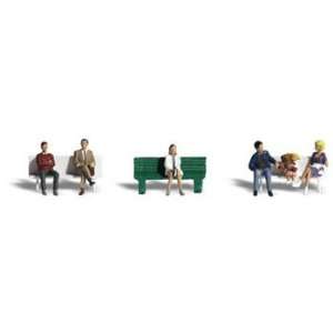  N Bus Stop People Woodland Scenics Toys & Games