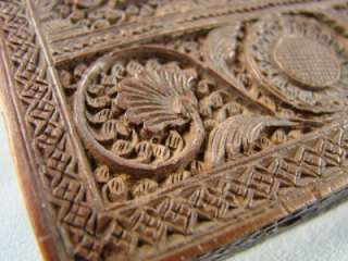 ANTIQUE FINELY DETAILED 19THC CHINESE WOODEN CARD CASE  