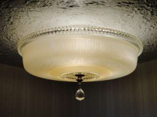   very beautiful chandelier that you will cherish in your period decor