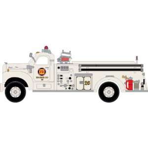  HO RTR Mack B Fire Truck, Rescue Company #26 Toys & Games