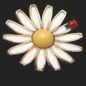 Daisy Flower Ladybug Pin Vintage Enamel Weiss Brooch  