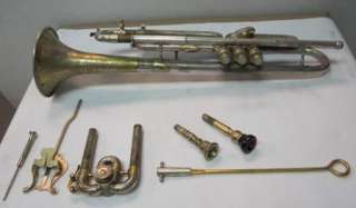 Vintage 1927 C.G. CONN Trumpet w/ original case + accessories  