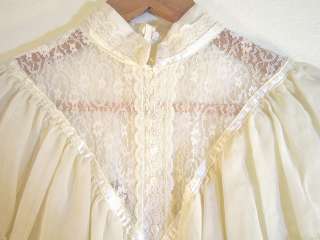   Saks FIfth Avenue Ivory Romantic Victorian Wedding Dress 11 S  