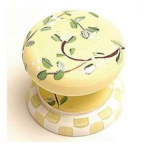  Canarys Tale White Floral Knob Baby