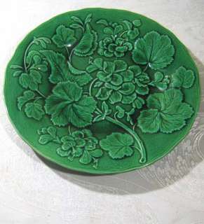 Vintage 19thC Majolica Strawberry Leaf Plate Dark Green Superb  