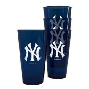  Boelter Plastic Pint Cups 4 pack   New York Yankees 