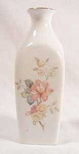   SMALL WHITE VASE w flowers MYSTIC DAWN H5103 free US shipping  
