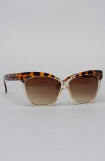 Accessories Boutique The Catch Your Eye Sunglasses in Tortoise 