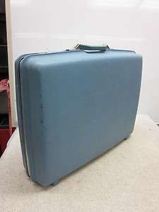   1960s Samsonite Royal Traveler Hardshell Suitcase 24x18x7deep