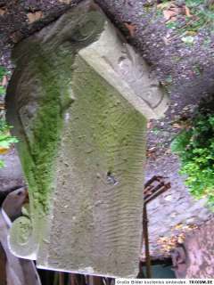 alter großer Kopfstein aus Sandstein alte Konsole Gartendeko  