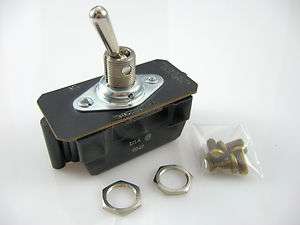 Cutler Hammer Toggle Switch DPST On/Off 20 Amp@125 Volts (Part# 7402K4 