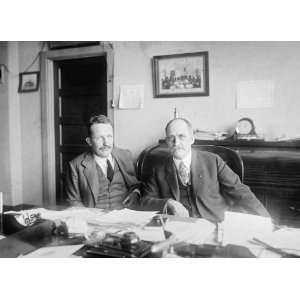  1926 photo Kermit Roosevelt & E.C. Plummer at shipping 