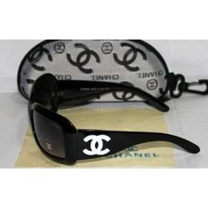  Women`s Chanel sunglasses black 